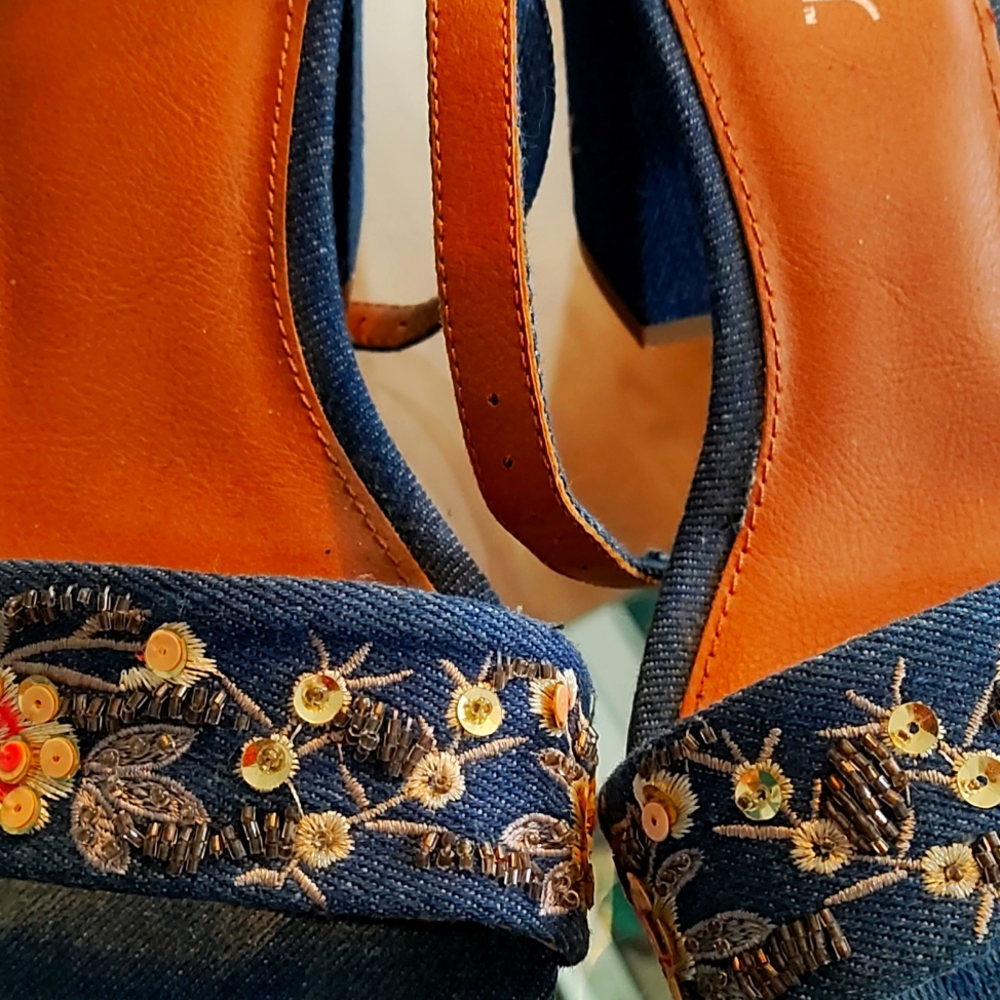 Heels blue jean size 9